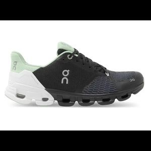 On Cloudflyer black- On running